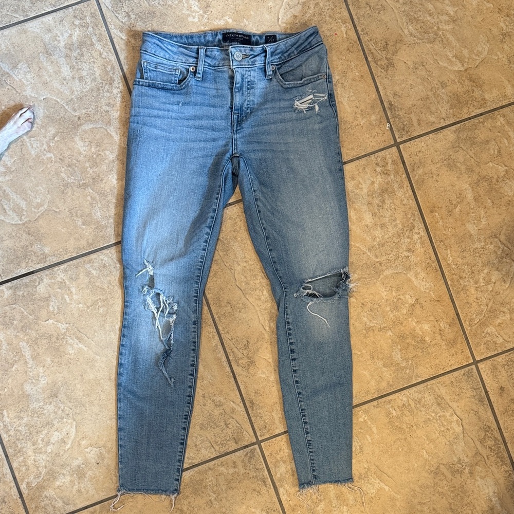 Lucky Brand Light Blue Distressed Skinny Jeans